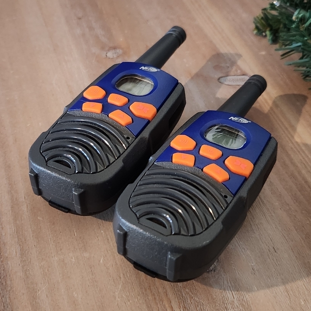 Vintage NERF FRS 10 MILE Blue and Orange Walkie Talkies, Preowned Good Condition - Picture 7 of 14
